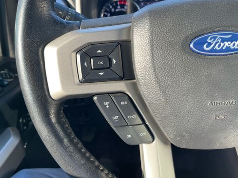 Certified 2022 Ford F250 Lariat w/ Black Appearance Pkg AWD/4WD image 12