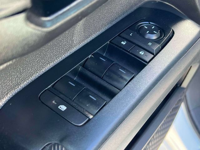 Used 2024 Toyota Tacoma SR5 AWD/4WD image 21