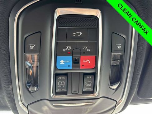 Used 2025 Jeep Grand Cherokee L Altitude AWD/4WD image 21