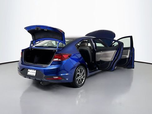 Used 2020 Hyundai Elantra Limited w/ Ultimate Package 03 FWD image 22
