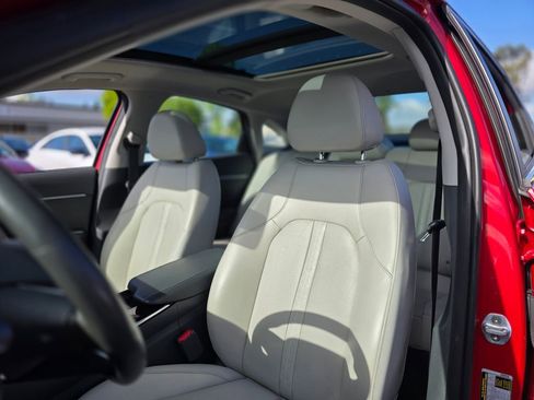 Used 2020 Hyundai Sonata SEL w/ Premium + Sunroof Package FWD image 13