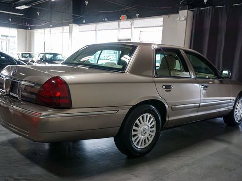 Used 2006 Mercury Grand Marquis LS image 30