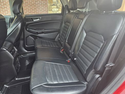Used 2015 Ford Edge SEL w/ Equipment Group 201A FWD image 17