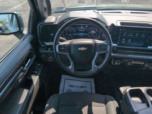 Used 2023 Chevrolet Silverado 1500 LT AWD/4WD image 10