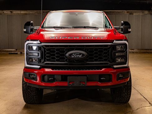 Used 2024 Ford F250 Lariat w/ Lariat Ultimate Package image 2