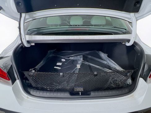 New 2026 Hyundai Elantra Limited image 25