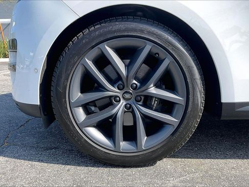 Used 2023 Land Rover Range Rover Sport SE AWD/4WD image 9