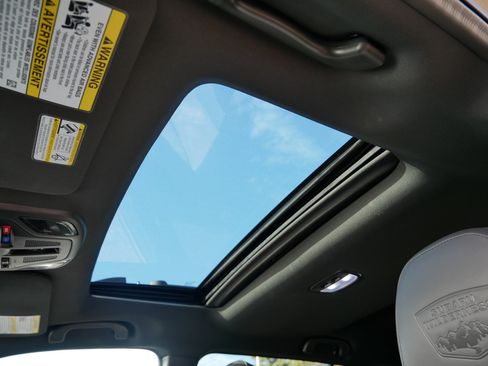 Certified 2025 Subaru Outback Wilderness w/ Wilderness Package image 33