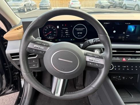 Certified 2025 Hyundai Sonata Limited FWD image 16