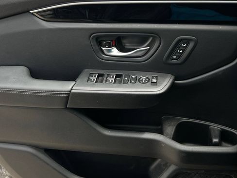 Used 2025 Honda Pilot Touring image 20