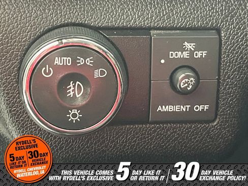 Used 2015 Chevrolet Traverse LT w/ Style and Technology Package FWD image 19