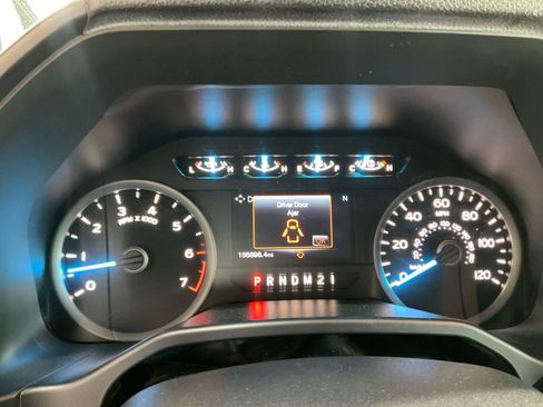 Used 2015 Ford F150 XLT w/ Equipment Group 302A Luxury AWD/4WD image 29