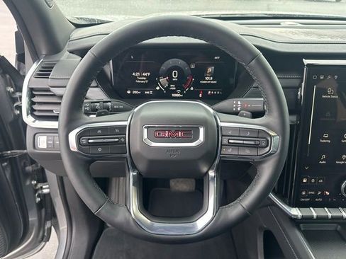 Certified 2025 GMC Acadia Elevation w/ Elevation Premium Package image 6