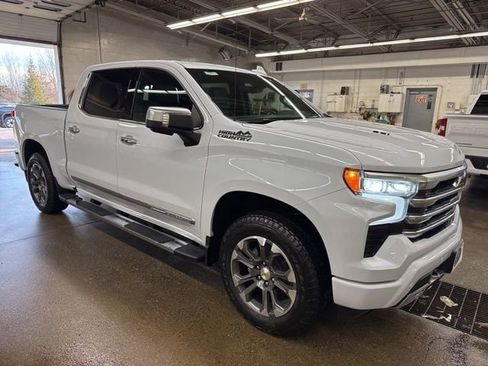 New 2026 Chevrolet Silverado 1500 High Country w/ Technology Package AWD/4WD image 8