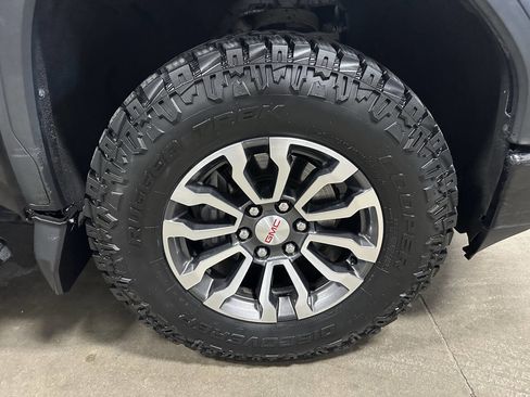 Used 2020 GMC Sierra 1500 AT4 w/ AT4 Premium Package image 27