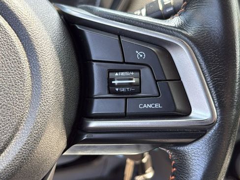 Used 2018 Subaru Crosstrek 2.0i Premium w/ Moonroof Package AWD/4WD image 13