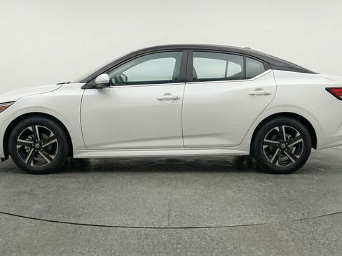 Used 2025 Nissan Sentra SV FWD image 5