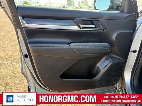 Used 2025 GMC Terrain Elevation image 13
