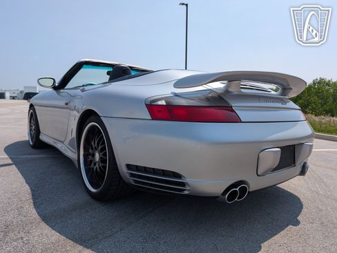 Used 2004 Porsche 911 Carrera 4S image 9
