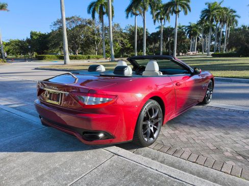Used 2012 Maserati GranTurismo Sport image 15