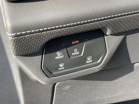 Used 2025 Volkswagen Atlas SEL Premium R-Line AWD/4WD image 19