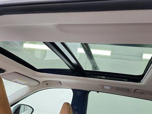 Used 2023 INFINITI QX60 Sensory w/ Vision Package AWD/4WD image 12