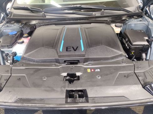 New 2025 Volkswagen ID.4 Pro S image 9