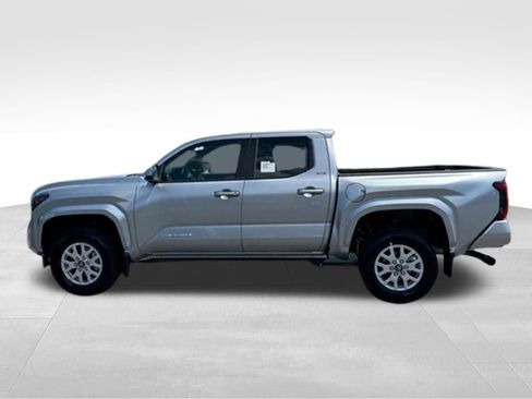 New 2026 Toyota Tacoma SR5 AWD/4WD image 2