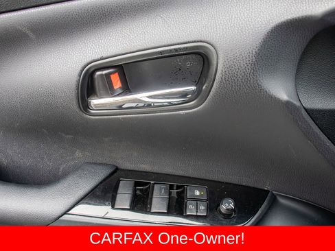 Used 2022 Toyota Prius L Eco image 21