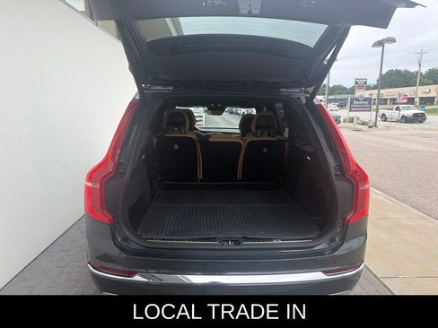 Used 2022 Volvo XC90 T6 Inscription w/ Lounge Package AWD/4WD image 8