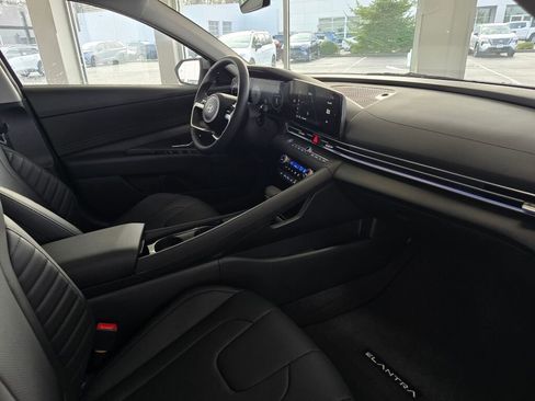 New 2026 Hyundai Elantra Limited image 36