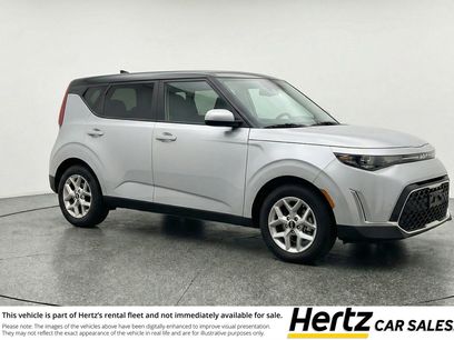 Used 2025 Kia Soul LX w/ LX Technology Package