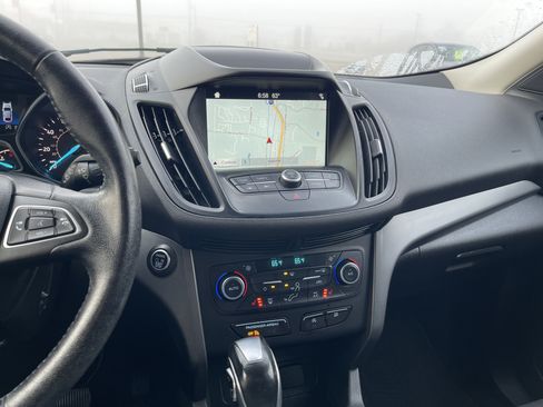 Used 2019 Ford Escape SEL AWD/4WD image 16