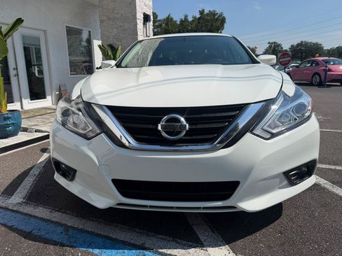 Used 2016 Nissan Altima 2.5 S w/ Power Driver Seat Package FWD image 4