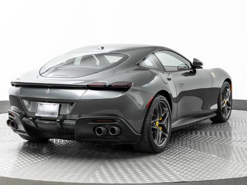 Certified 2022 Ferrari Roma image 8