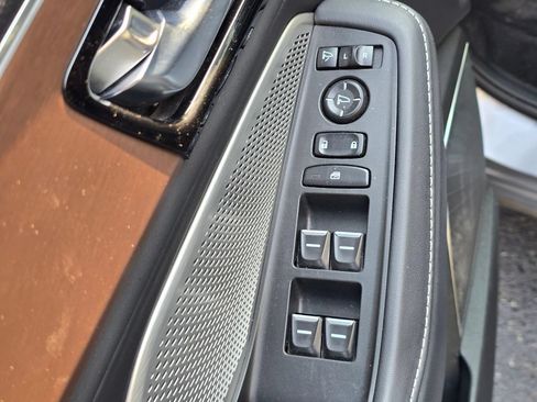 Used 2022 Acura MDX w/ Technology Package AWD/4WD image 15