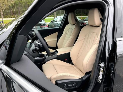 New 2026 BMW X3 xDrive30 w/ Premium Package image 9