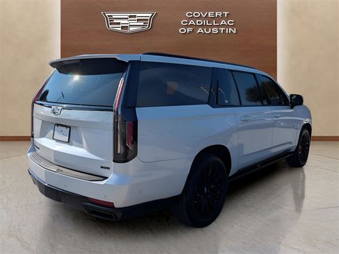 Certified 2023 Cadillac Escalade ESV Sport Platinum w/ LPO, ONYX Package image 7