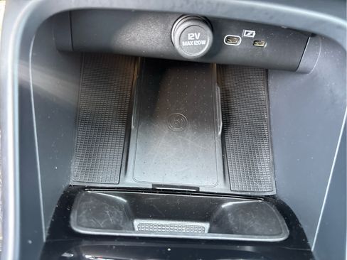 Used 2026 Volvo XC40 B5 Plus AWD/4WD image 68