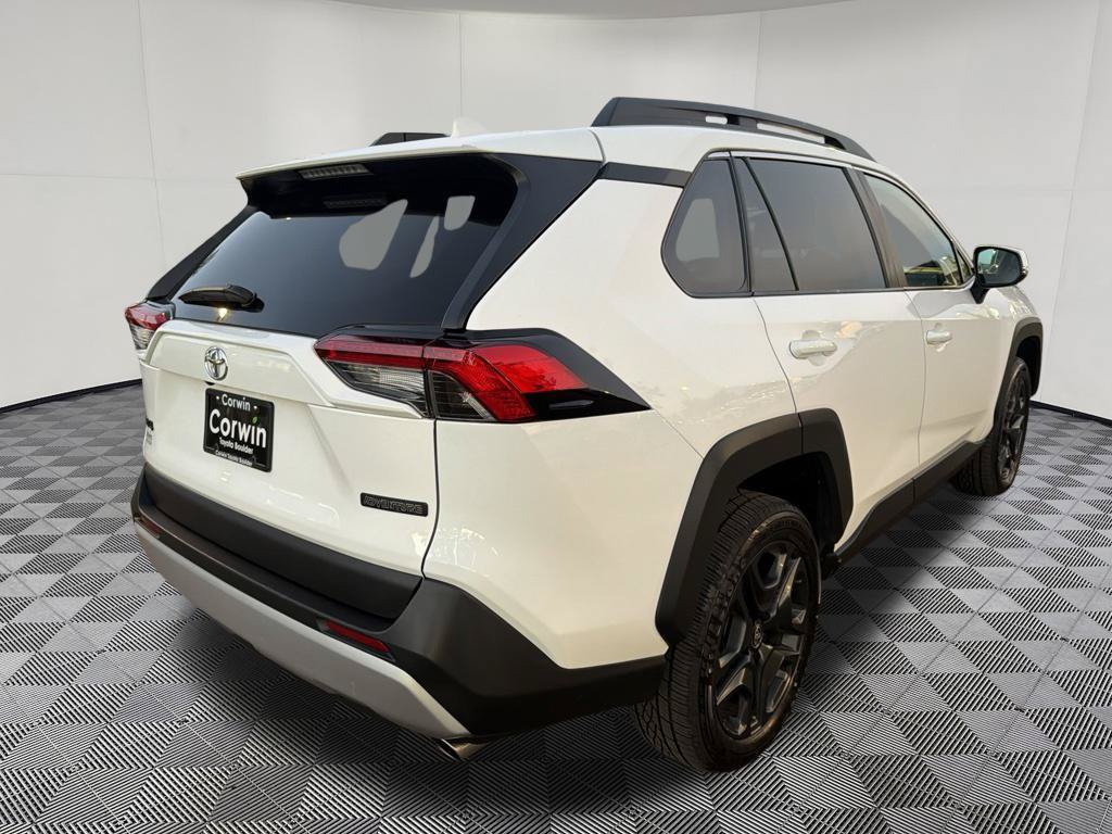 Used 2024 Toyota RAV4 Adventure AWD/4WD image 7