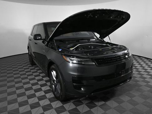Used 2023 Land Rover Range Rover Sport SE AWD/4WD image 32