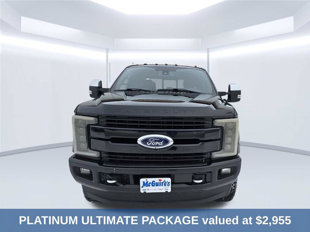 Used 2018 Ford F350 Platinum w/ Platinum Ultimate Package AWD/4WD image 3