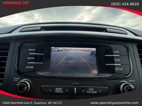 Used 2017 Kia Sorento LX image 37