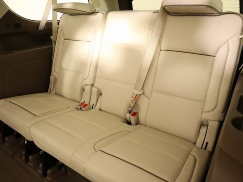 Used 2021 GMC Yukon XL Denali w/ Denali Ultimate Package image 13