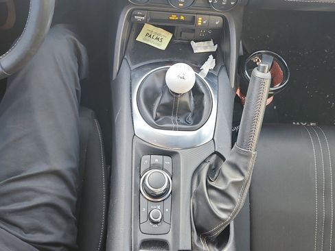 Used 2021 MAZDA MX-5 Miata RF Club image 20