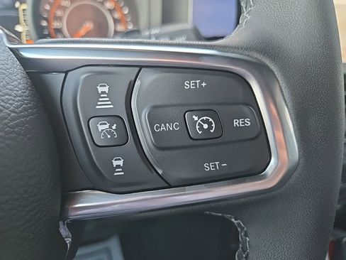 New 2026 Jeep Wrangler Unlimited Sahara AWD/4WD image 41