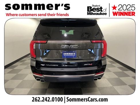 Used 2025 GMC Yukon XL AT4 Ultimate w/ LPO, Floor Liner Package AWD/4WD image 4