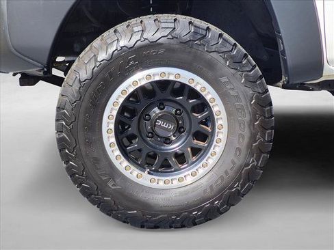 Used 2015 Toyota Tacoma 4x4 Access Cab V6 image 21