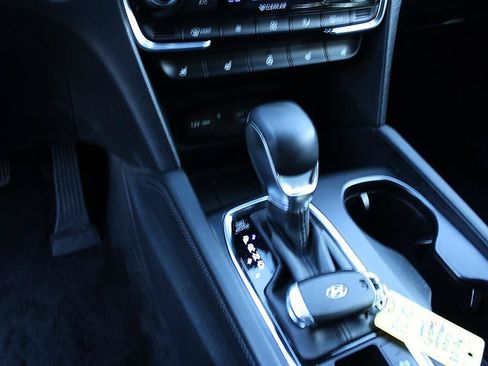 Used 2020 Hyundai Santa Fe Limited FWD image 15
