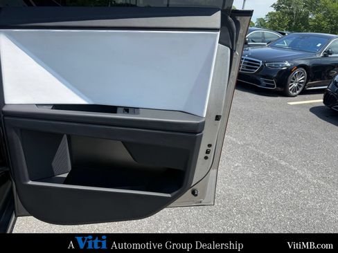 Used 2024 Tesla Cybertruck AWD Crew Cab image 25